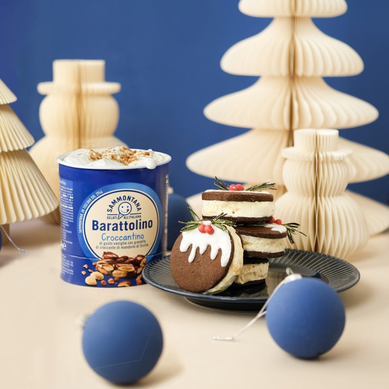 Christmassy Ice Cream Sandwiches